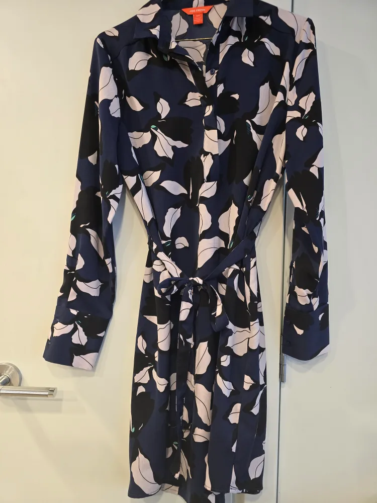 Floral Dress, size S #freecycle thumbnail