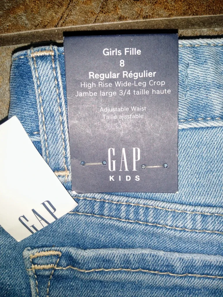 Brand New Girl's 3/4 Length Blue Jeans (Cropped) image indicator(3)