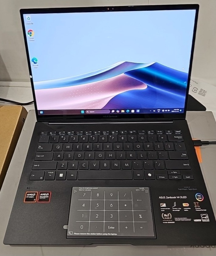 ASUS ZENBOOK 14 TOUCHSCREEN LAPTOP