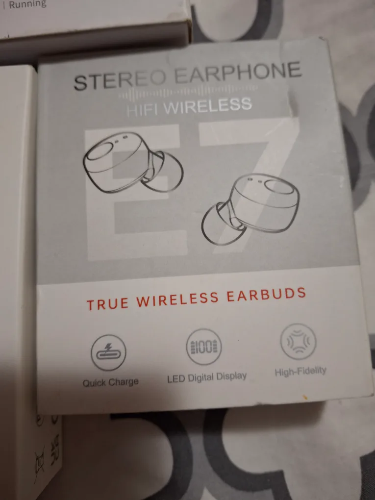 New never used many  models Wireless EarBuds sport Bluetooth image indicator(7)