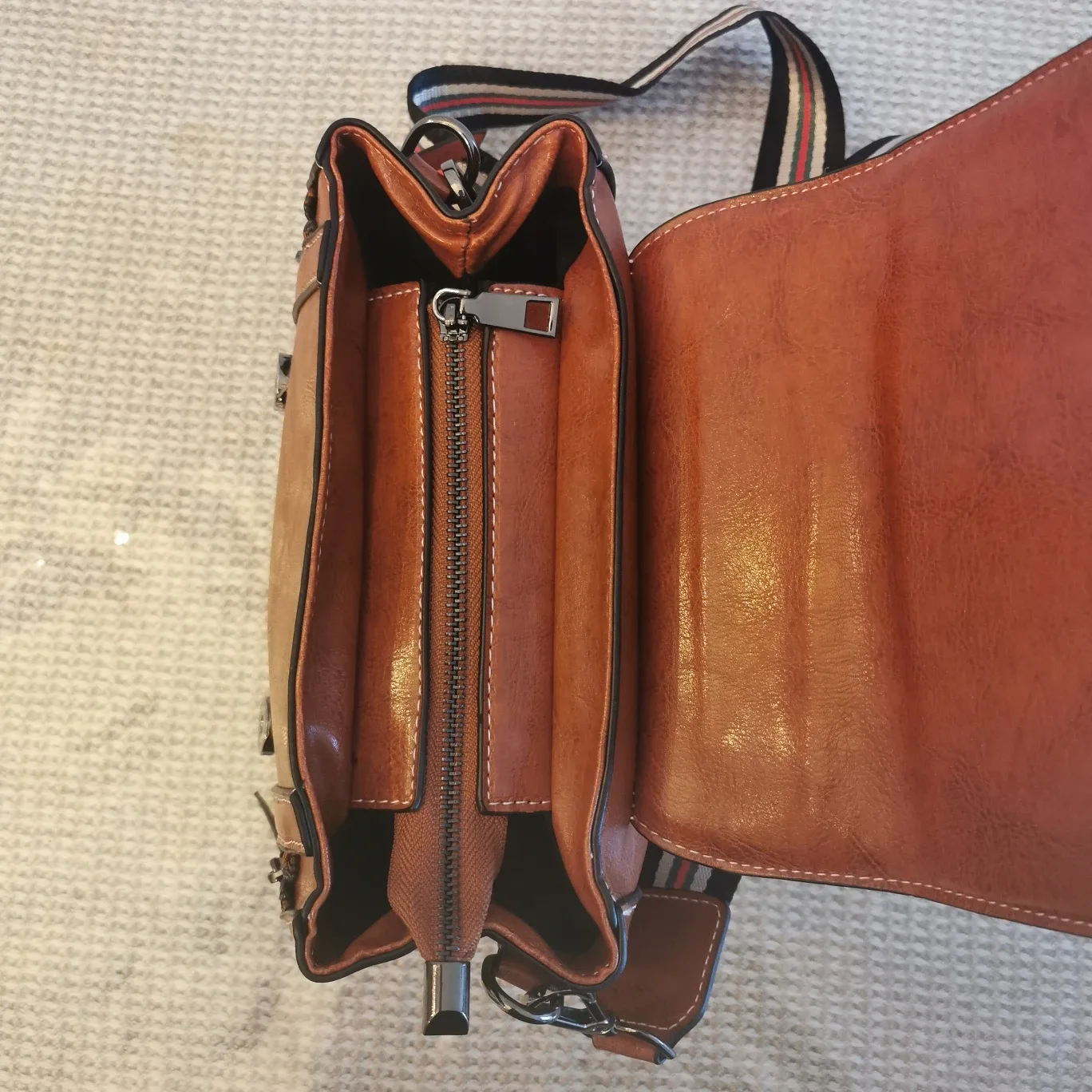 Brand New Brown Leather Shoulder Bag & Handbag image indicator(5)