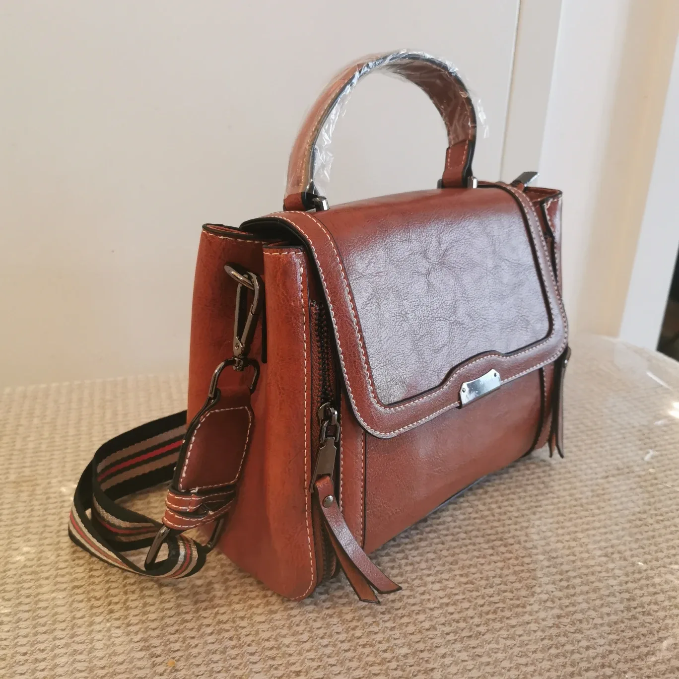 Brand New Brown Leather Shoulder Bag & Handbag image indicator(9)