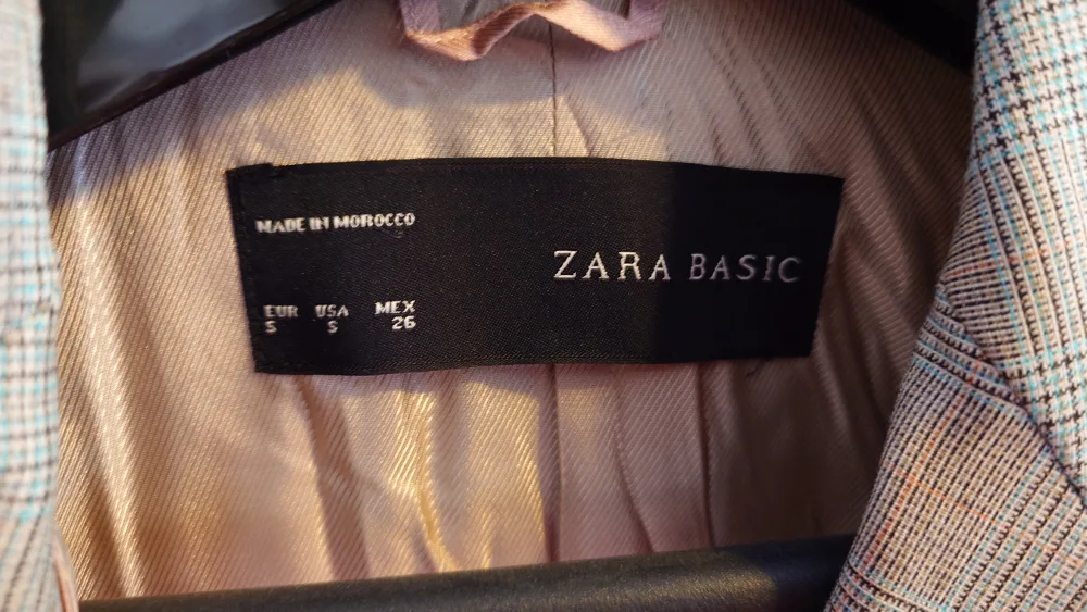 Zara Basic Blazer image indicator(3)
