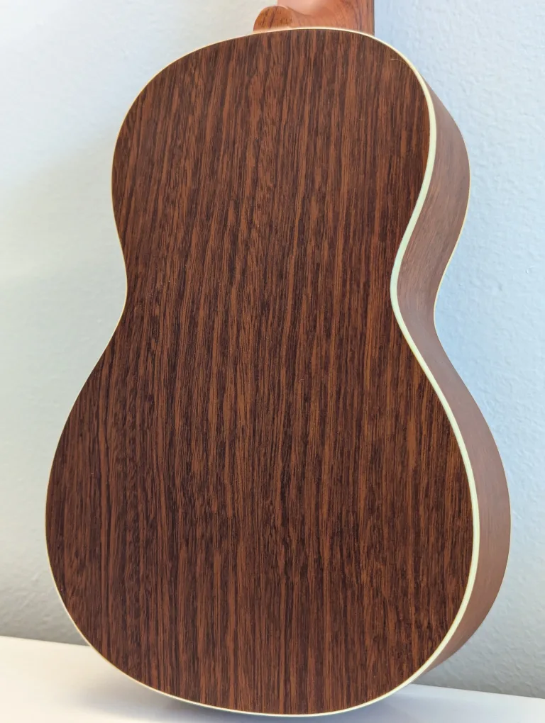 Mainland Soprano Ukulele in solid mahogany image indicator(6)