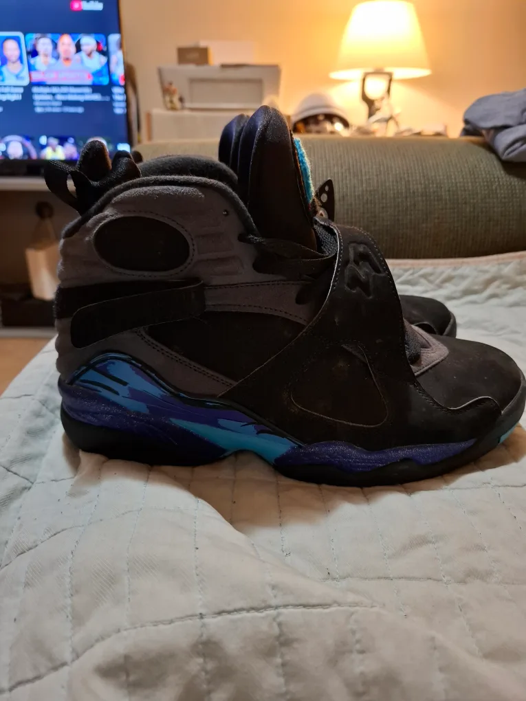 Air Jordan 8 Retro 'Aqua' Size 9 US image indicator(2)