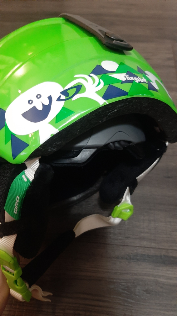 GIRO kids ski helmet - photo 2