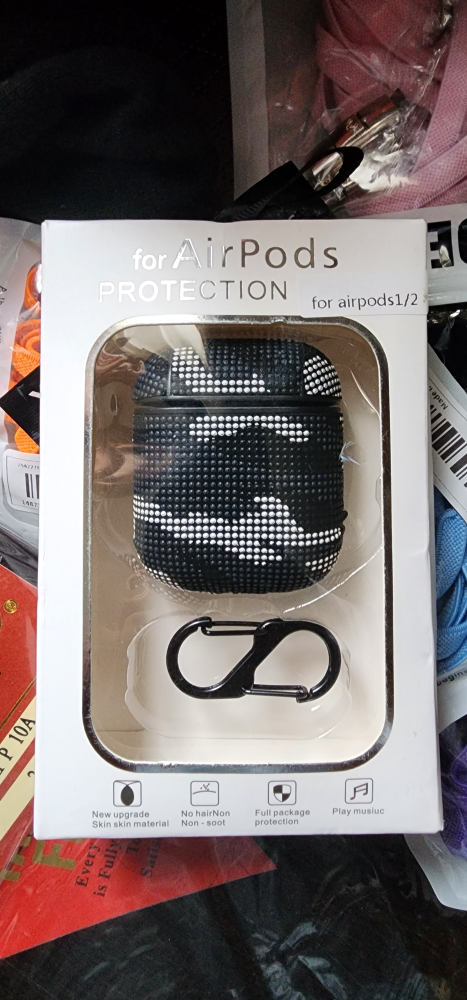 Airpods Case with Carabiner - photo 4