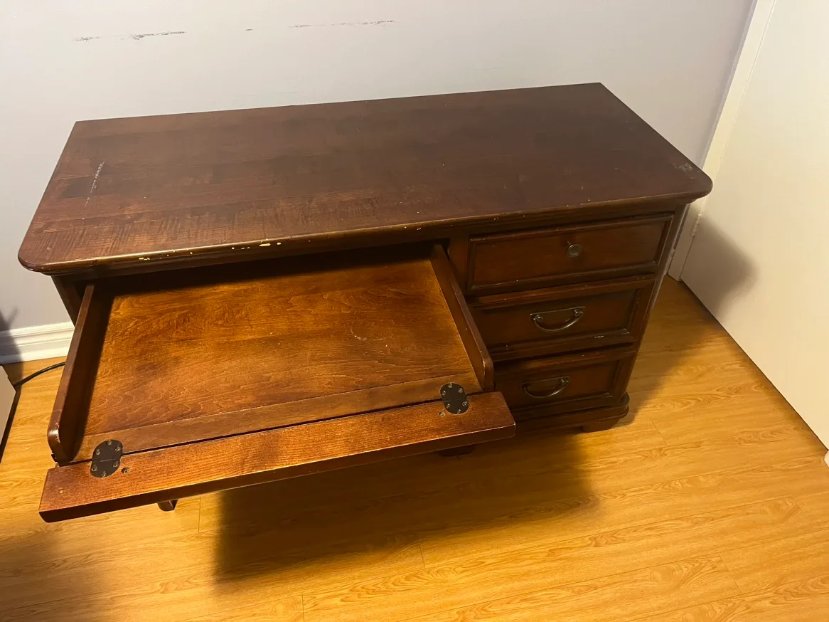 Desk with Hutch image indicator(6)