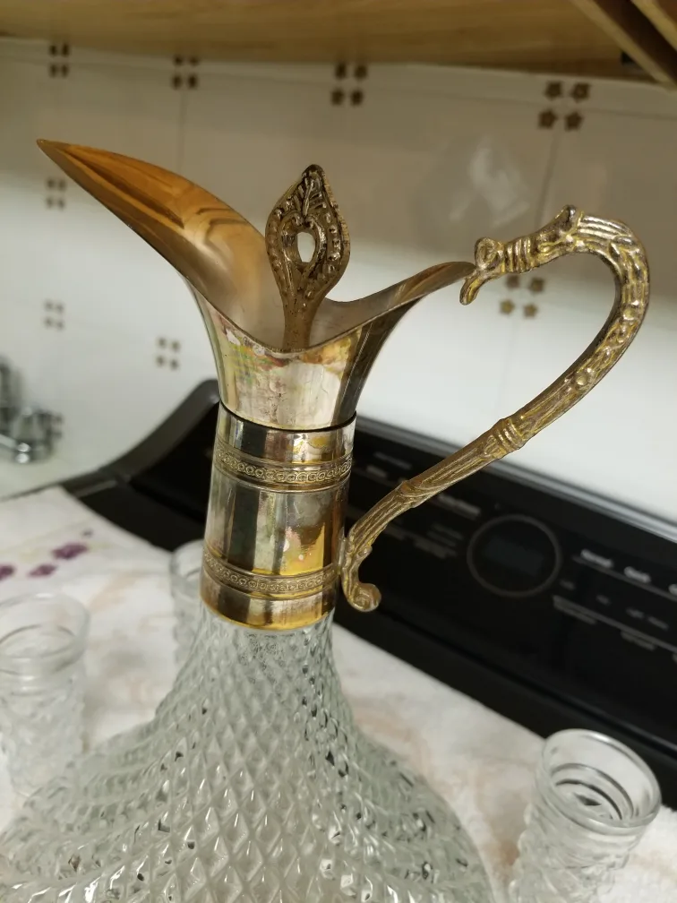 Italian Cut-Glass Silver-Plated Decanter w/ 6 cut-glass glasses image indicator(3)