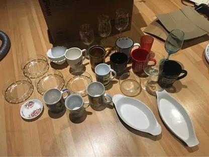 Lot of Mugs, Dishes, Glasses image indicator(2)