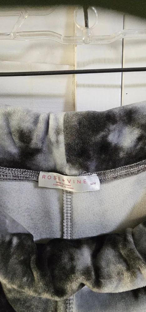 Rose + Vine Tie Dye Velvet Jogger Pants image indicator(2)