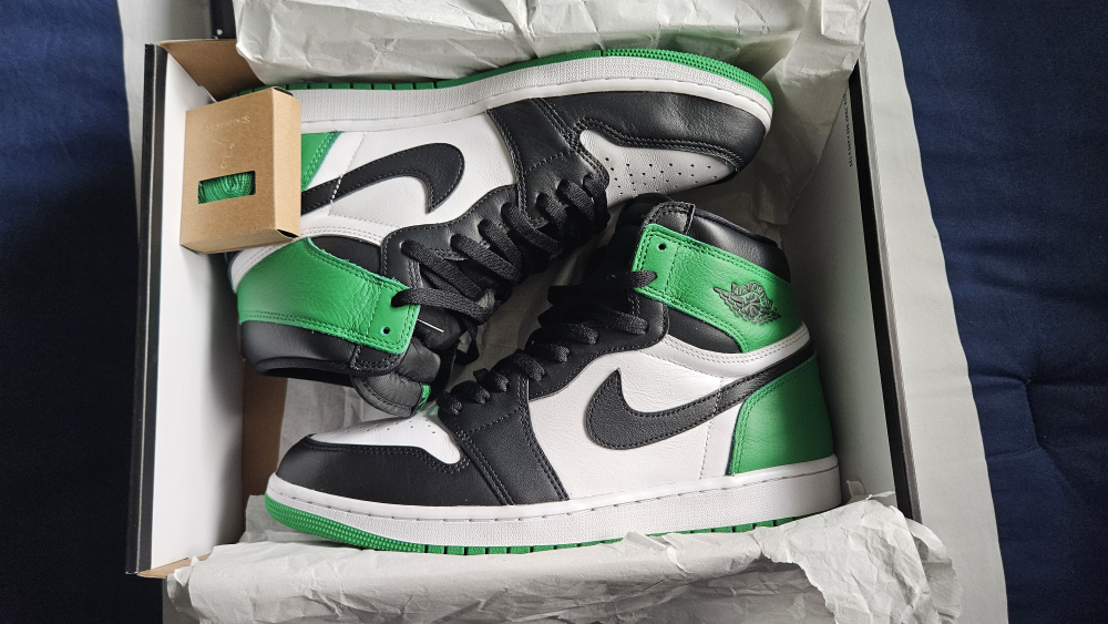 Air Jordan 1 Retro High OG 'Lucky Green'