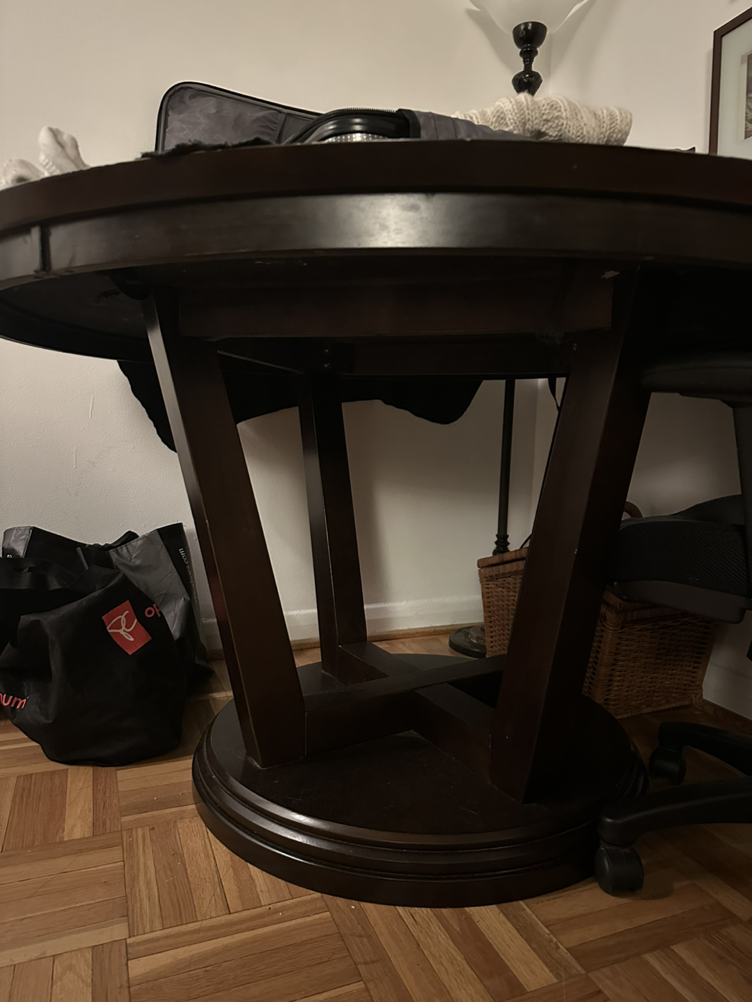 Dining table - photo 3