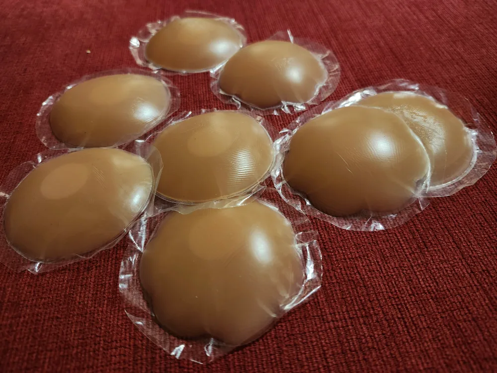 Reusable Silicone Adhesive Nipple Covers image indicator(2)