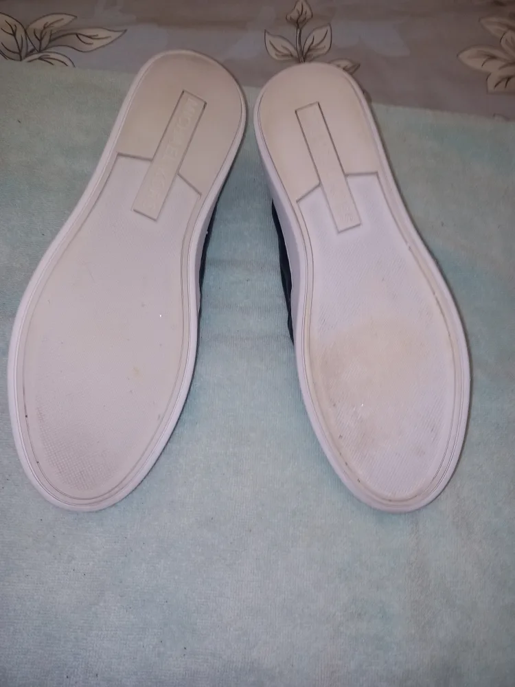 Michael Kors Womens Shoes - Size 11M image indicator(4)