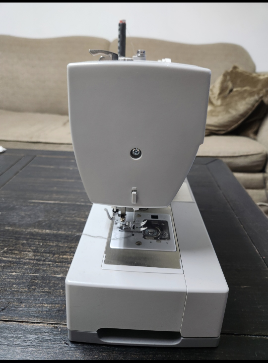 Singer Heavy Duty Sewing Machine - photo 3