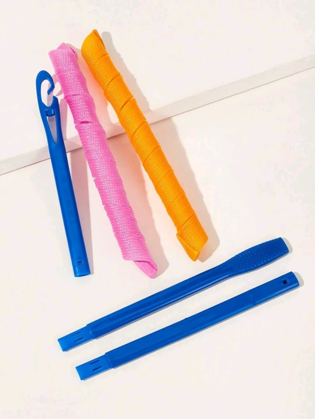 Heatless Hair Curlers - BRAND NEW image indicator(5)