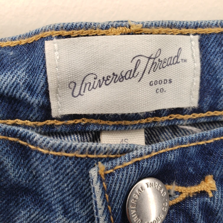 Universal Thread 90s Baggy Jeans Size 4 Short - photo 4