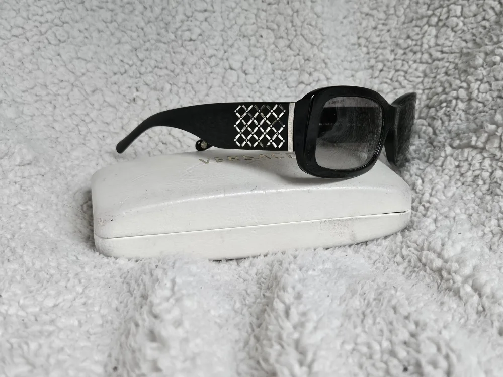 Women's Versace Black Sunglasses image indicator(2)