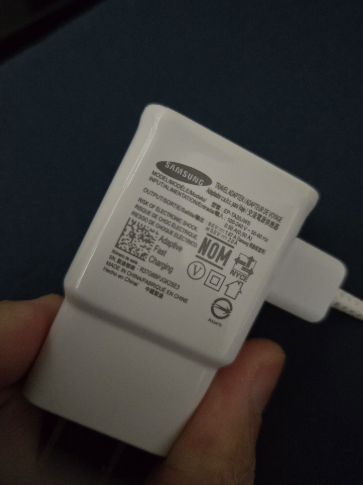 Samsung fast charger 15w  and Ugreen 3 ports USB A