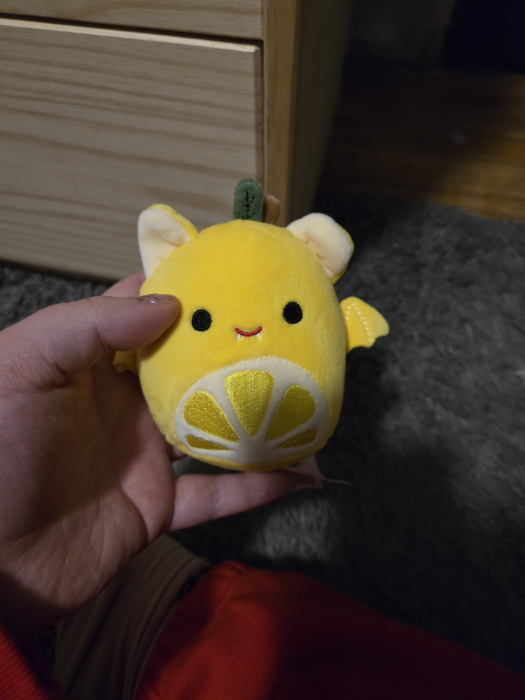 Original Squishmallows Yalitza