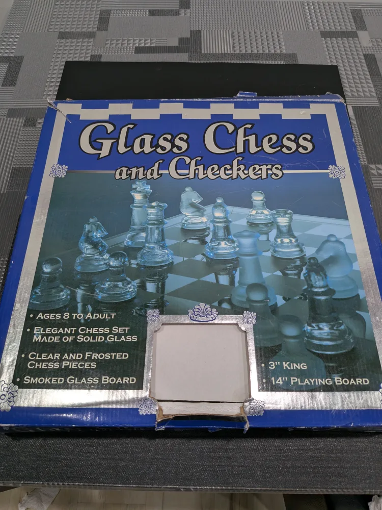 Glass Chess and Checkers Set image indicator(2)