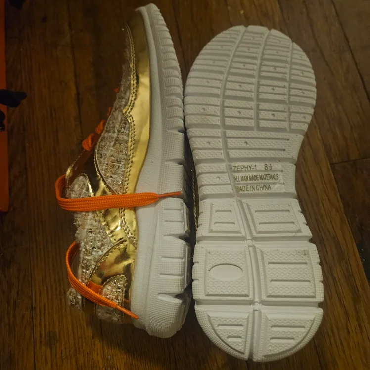 Gold and Orange Sneakers image indicator(3)