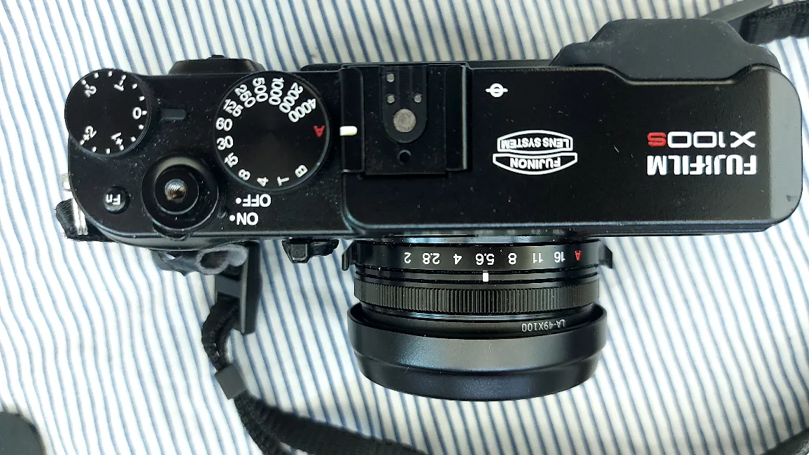 Fujifilm X100S Camera low shutter count image indicator(3)