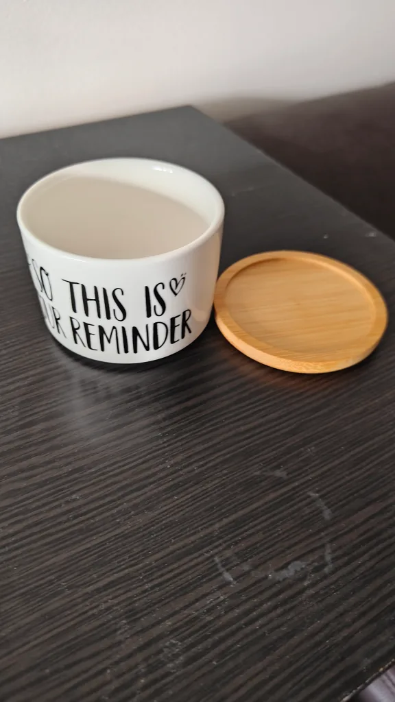 3 x Ceramic Pots with Wooden Base image indicator(5)