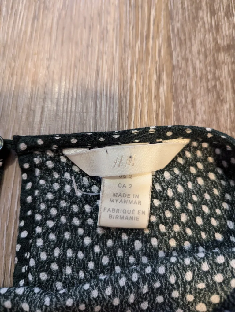 H&M Green Blouse with White Polka Dots image indicator(2)