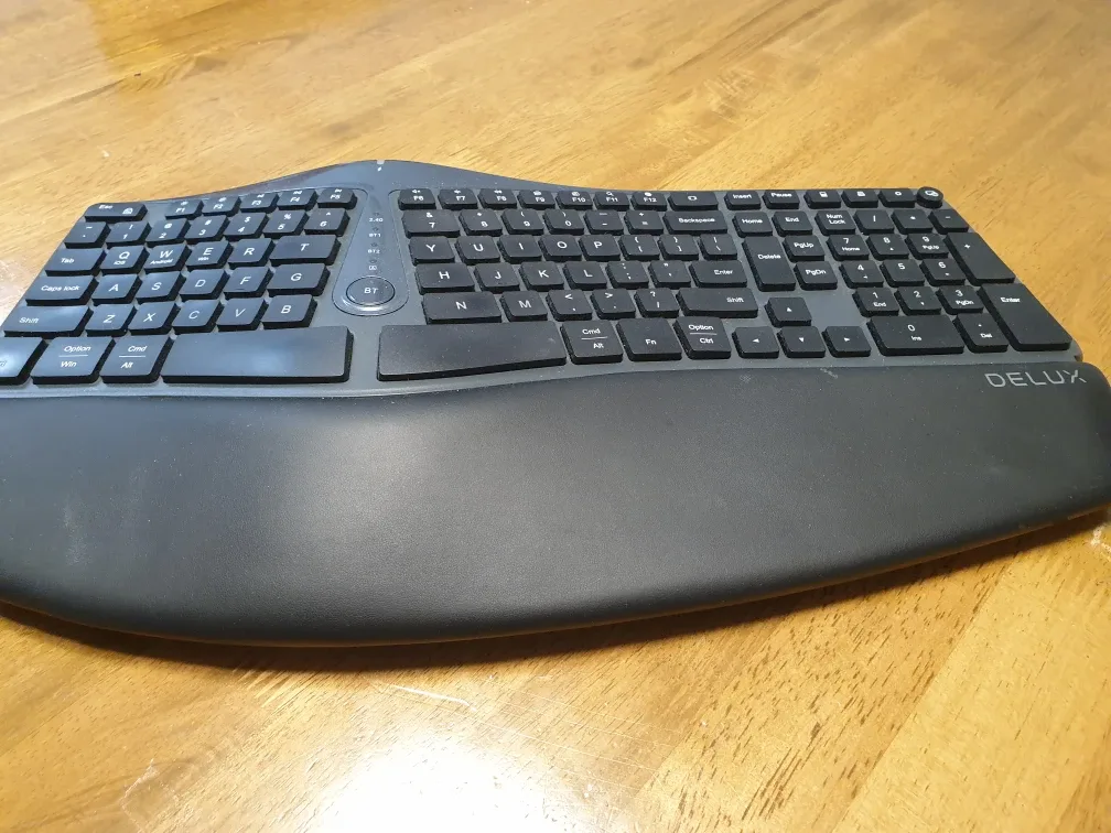 DELUX Ergonomic Wireless Keyboard image indicator(3)