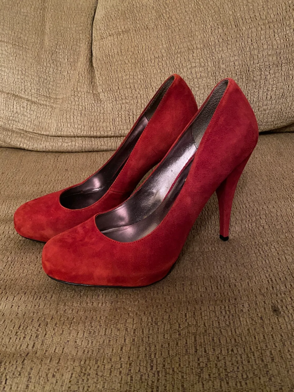 Steve Madden Red Suede Heels image indicator(2)