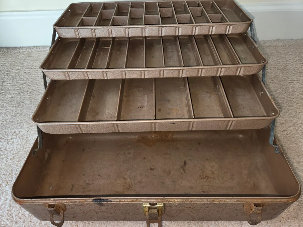 Vintage My Buddy Metal Tackle Box image indicator(7)