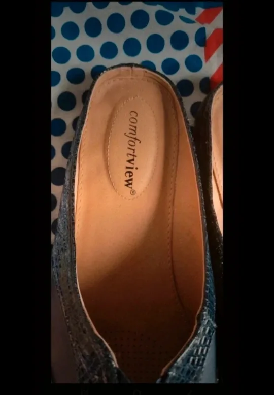 Comfortview Women's Blue Snake Skin Mules image indicator(2)