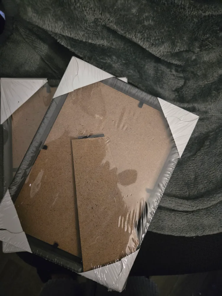 Set of 2 Frameworks Picture Frames image indicator(2)