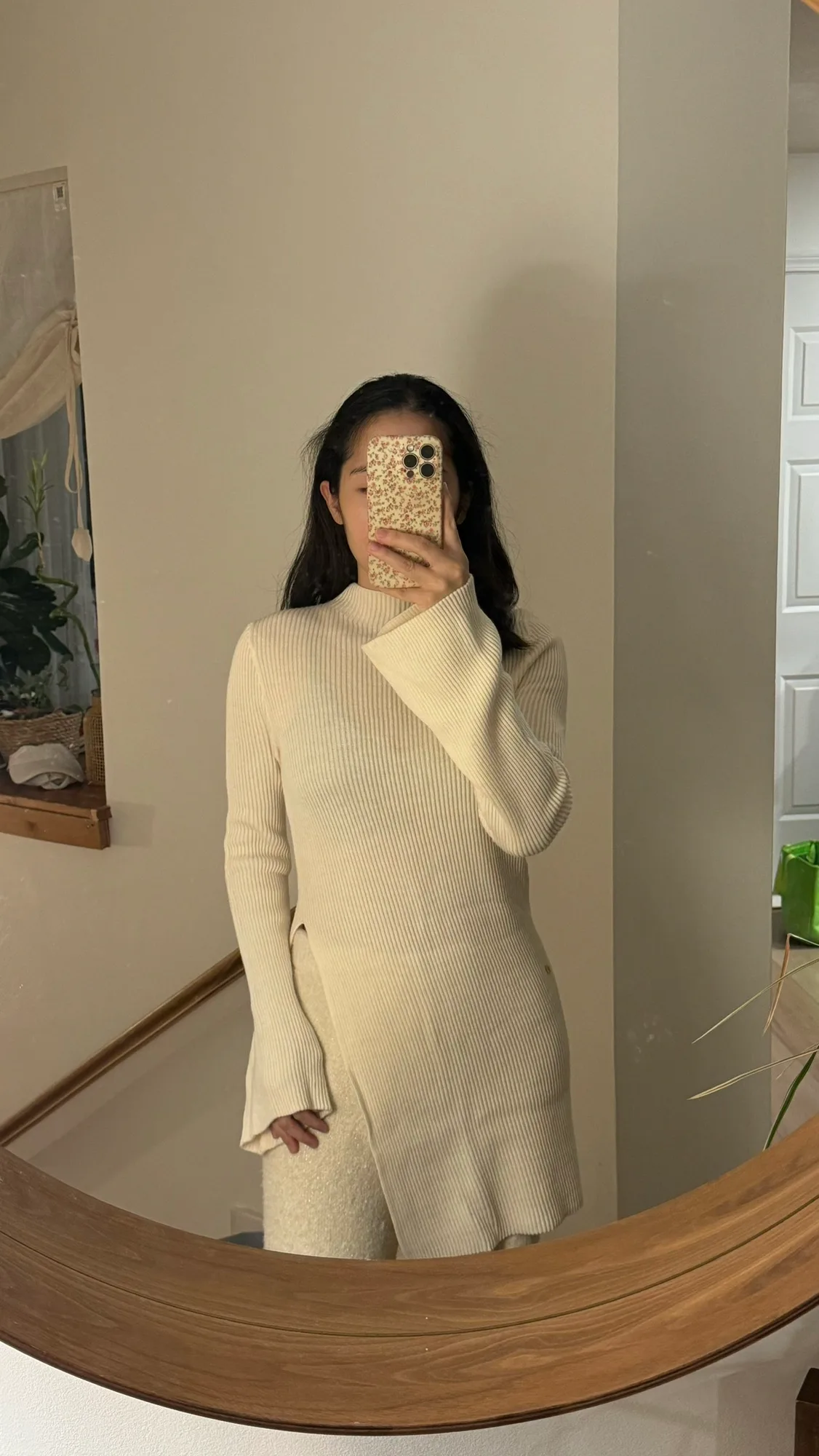 New! 100% wool creamy white wide-sleeves split sweater image indicator(2)