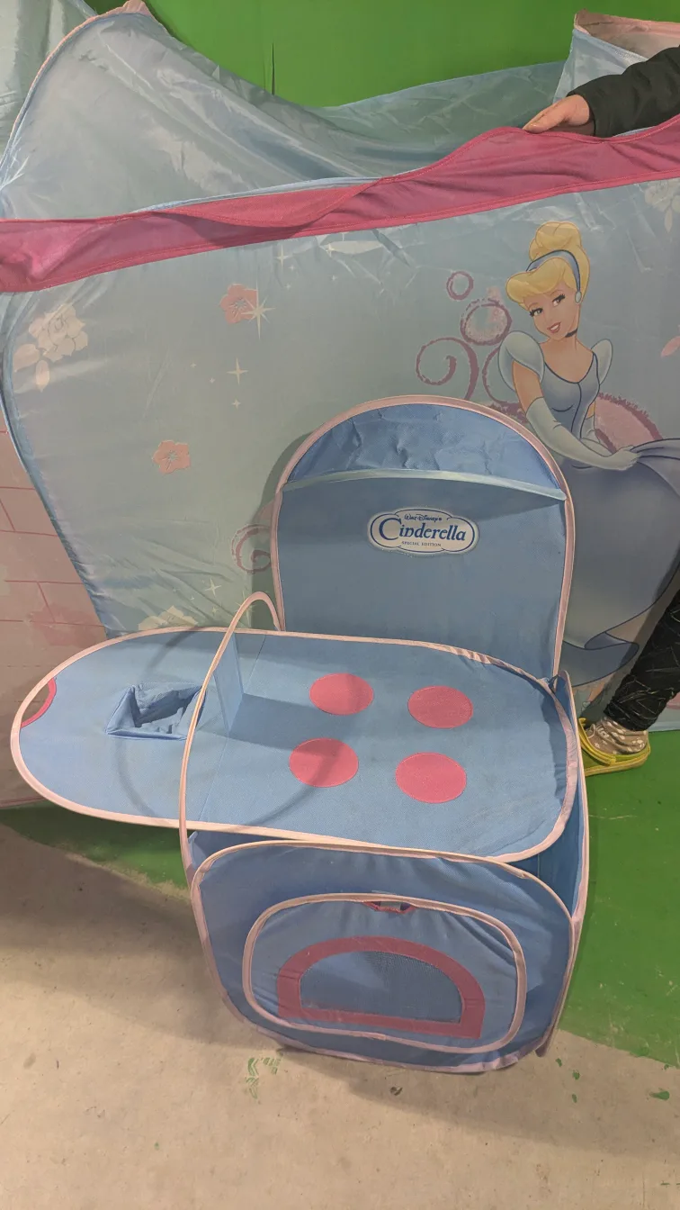 GIANT Cinderella Playhut Deluxe Tent Special Ed w/ Furniture OBO image indicator(6)