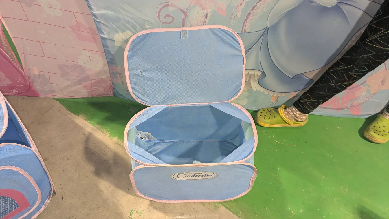 GIANT Cinderella Playhut Deluxe Tent Special Ed w/ Furniture OBO image indicator(7)