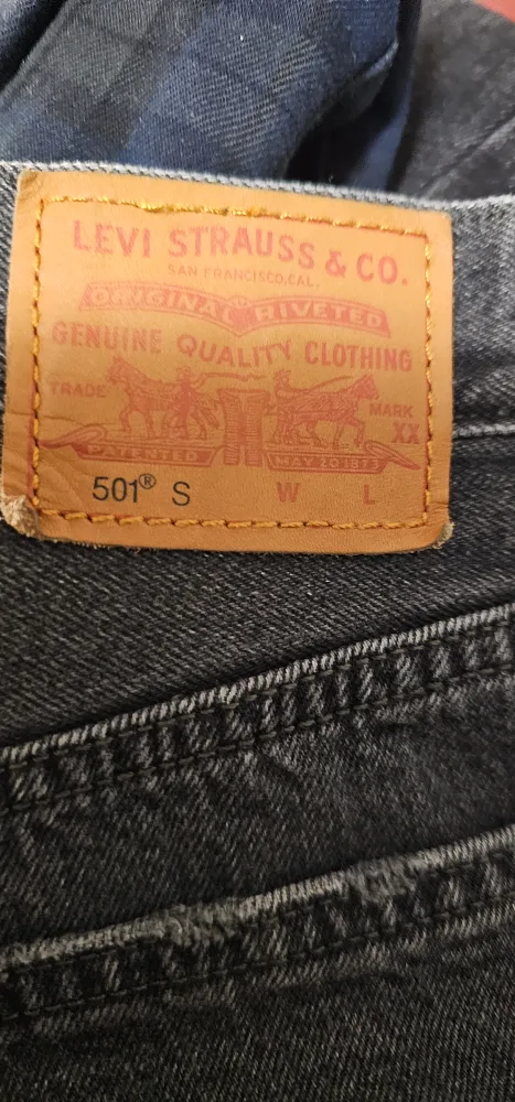 levi's women's jeans pants 👖 image indicator(7)