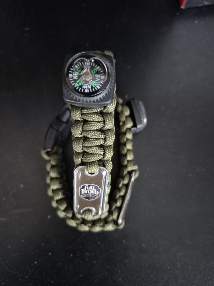 Paracord Bracelet with Compass