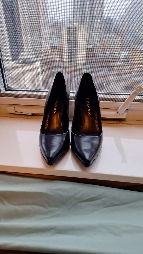 Black Enzo Angiolini Heels size 6.5 image indicator(2)