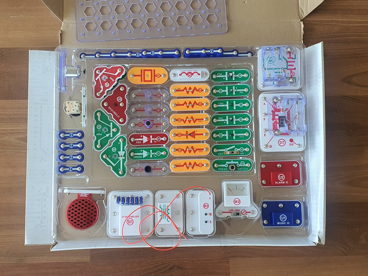 Kids Toys(Football Table, Guns, Rubiks etc) - photo 5