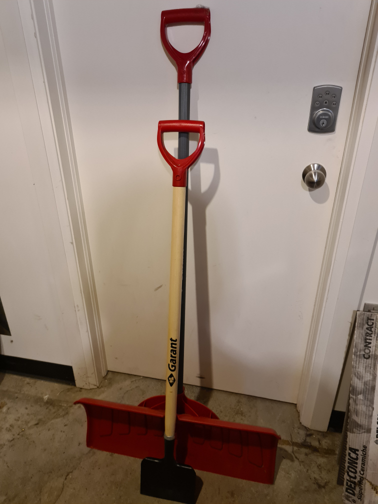 Garrant Snow Shovel and Ice Scraper