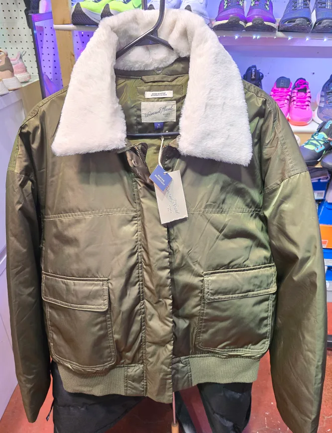 Brand new Universal Thread Green Bomber Jacket with Faux image indicator(3)