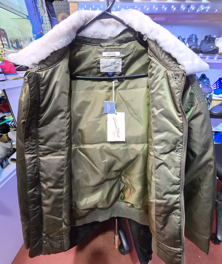 Brand new Universal Thread Green Bomber Jacket with Faux image indicator(4)