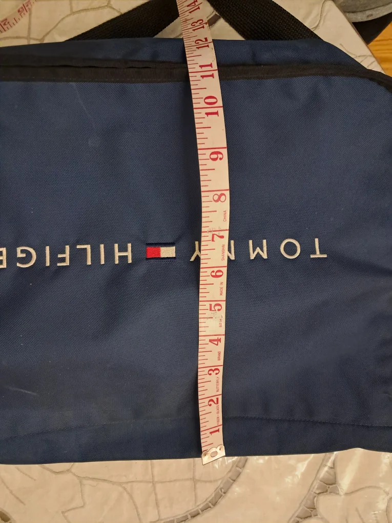 #ThriftyPicks Tommy Hilfiger Messenger Bag image indicator(7)