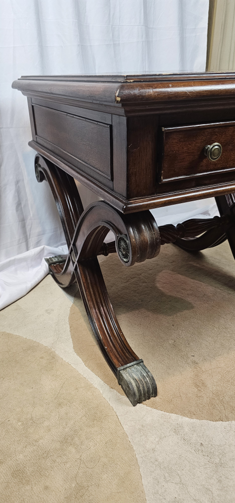 Broyhill End Table with Drawer - photo 2