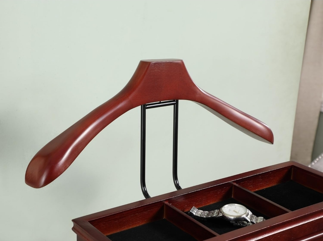 Wooden Suit Valet Stand - photo 4