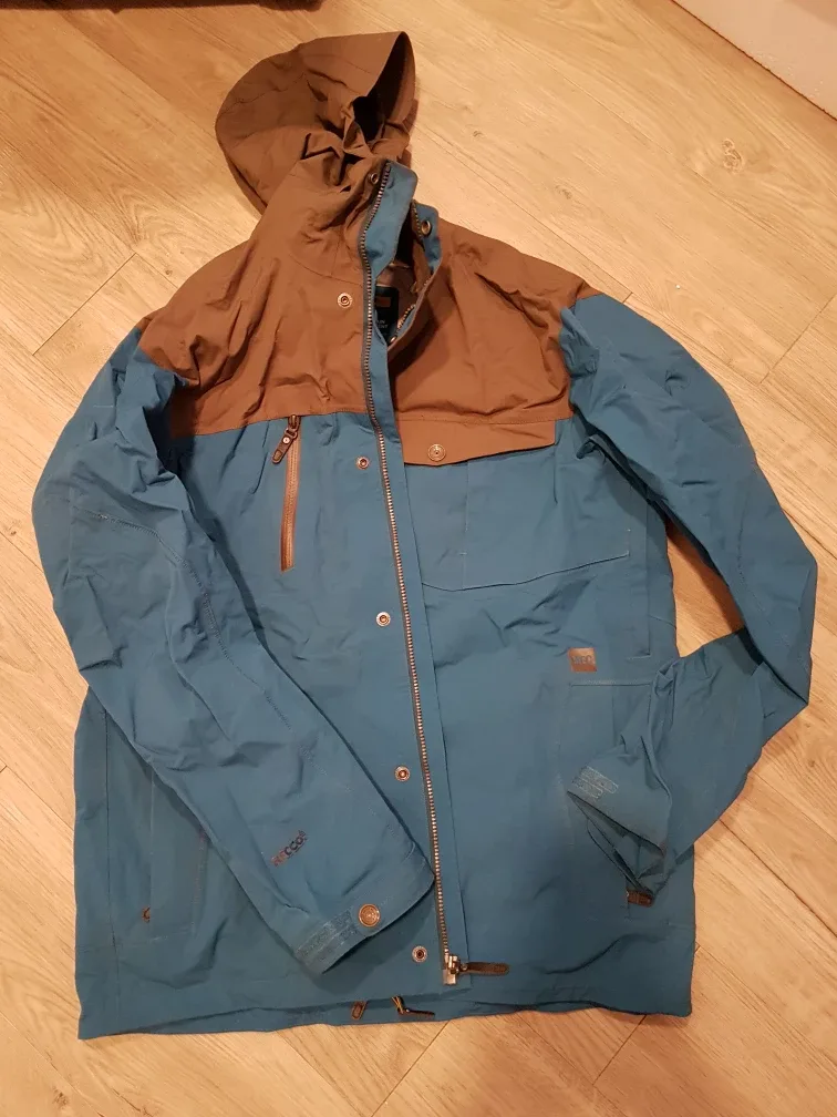 MEC Snowboard Jacket Gortex image indicator(2)