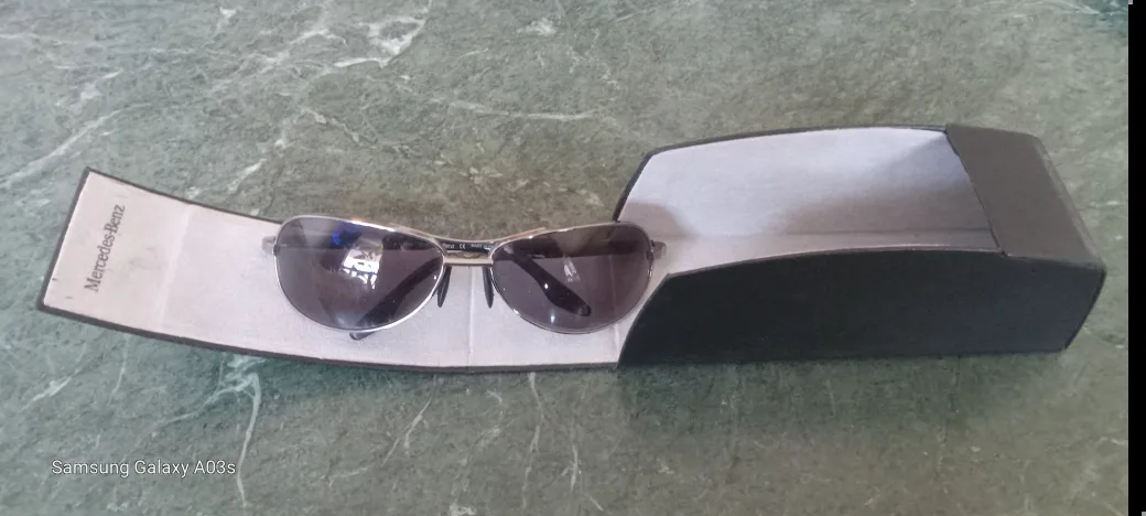 Mercedes-Benz Sunglasses image indicator(6)